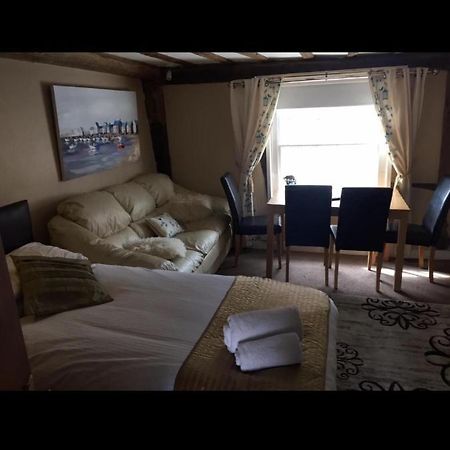 18Th Century Character Apartment. Ipswich Bagian luar foto